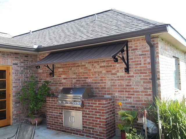 Best and Prominent Commercial Metal Awnings Service Provider﻿, Manufacturer, Supplier, Contractors New Delhi.