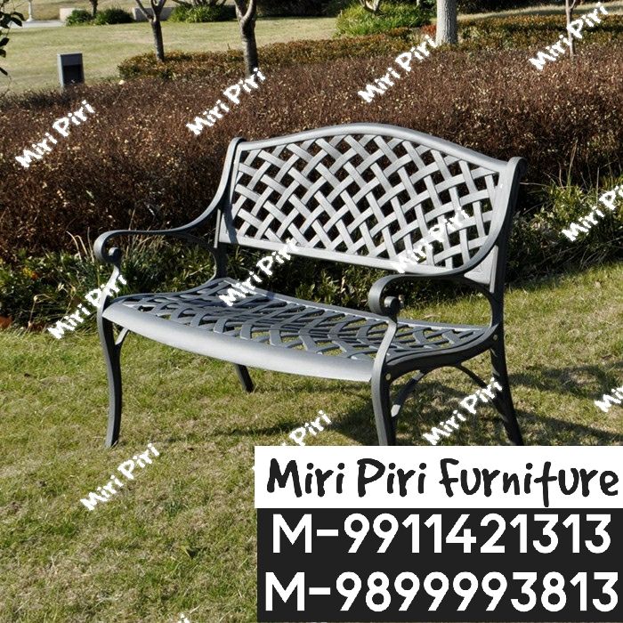 Moulded Outdoor Furniture Manufacturers, Suppliers, Wholesalers in Delhi, India
