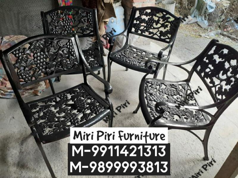 Wrought Iron Garden Furniture Manufacturers, Suppliers, Wholesalers in Delhi, 